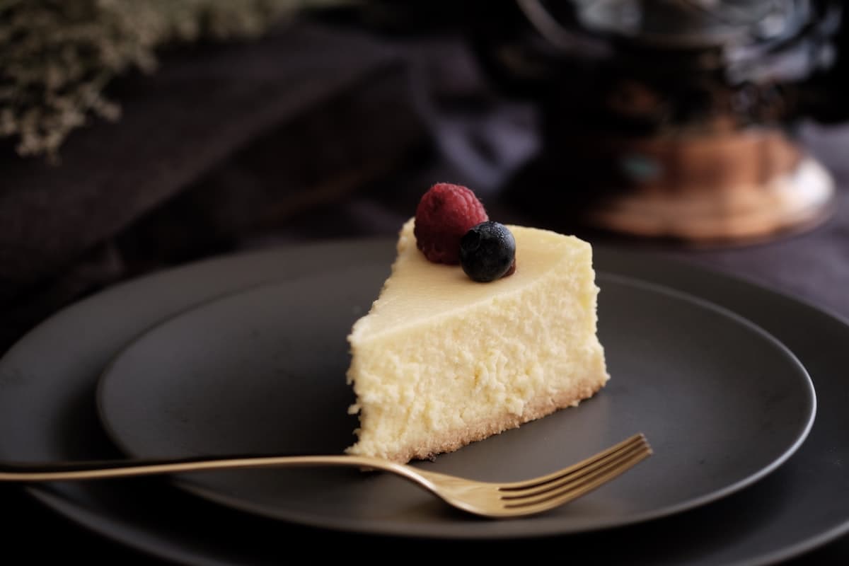 Plain Vanilla Cake — Vanilla & Fruit cake by Sweet Canvas, Kolkata